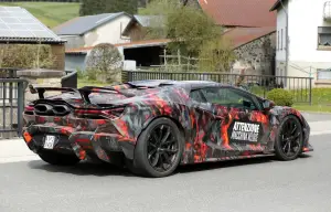 Lamborghini Revuelto SV - Foto spia 21-04-2026