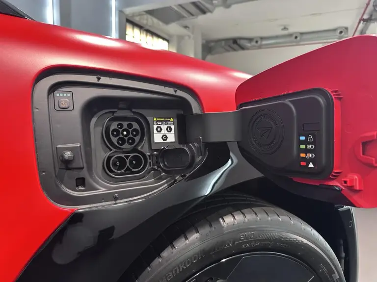 Hyundai IONIQ 3 - Foto live - 14