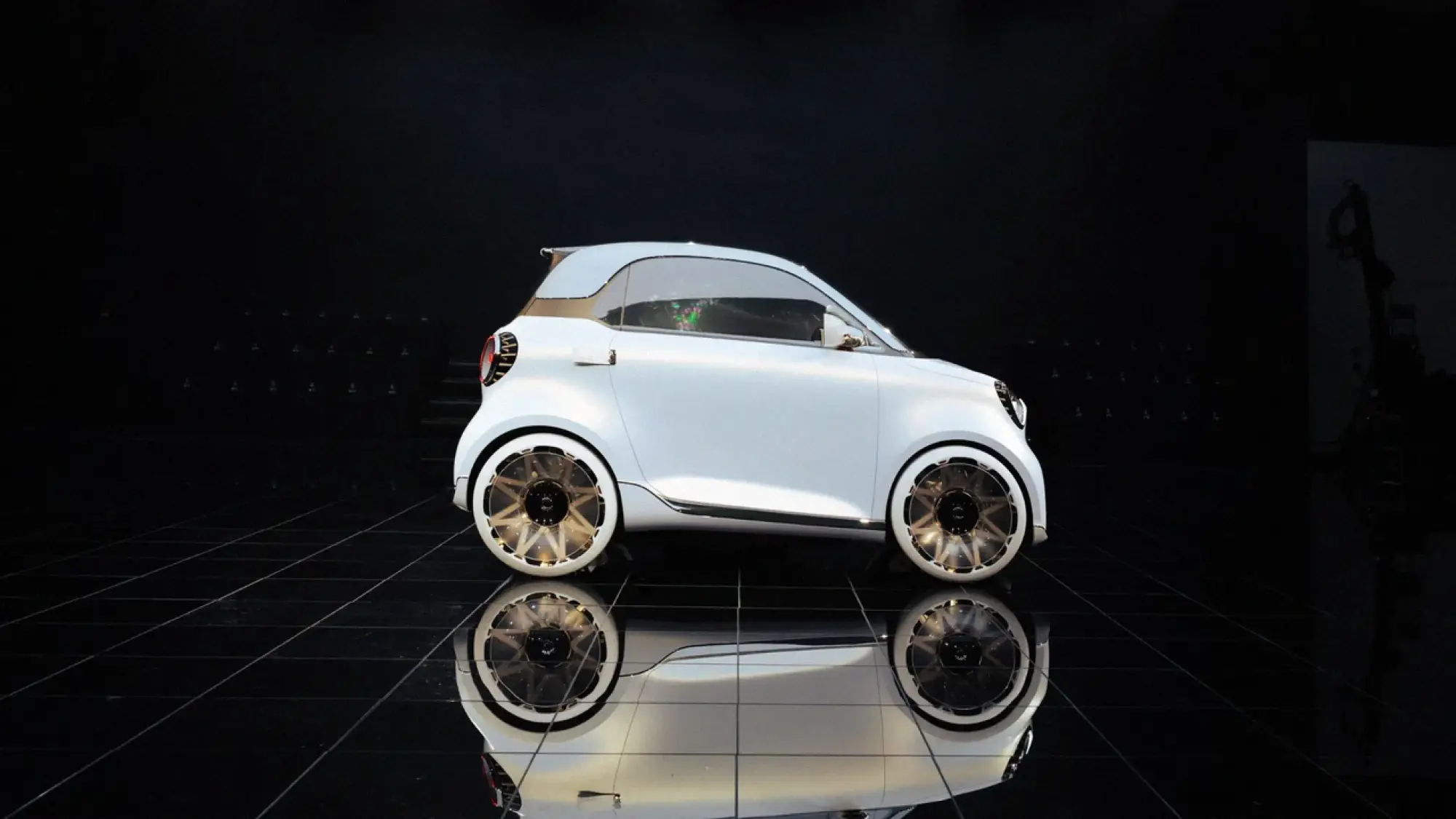 smart concept 2 - Prime immagini - 3