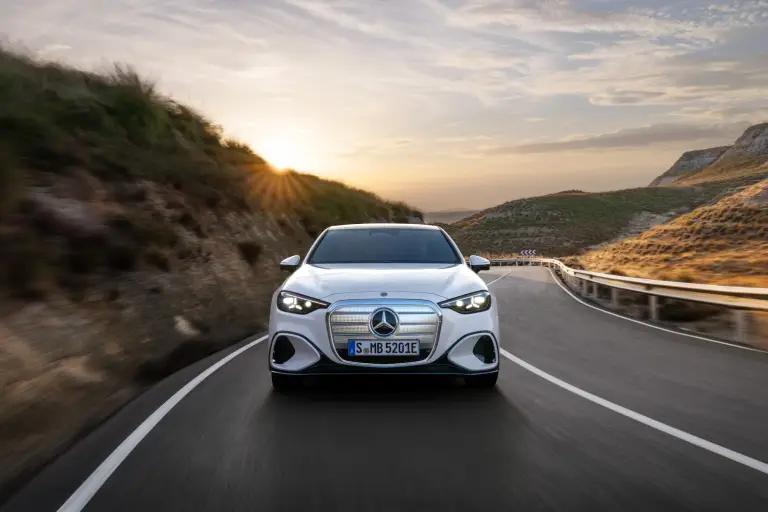 Mercedes Classe C elettrica - 25