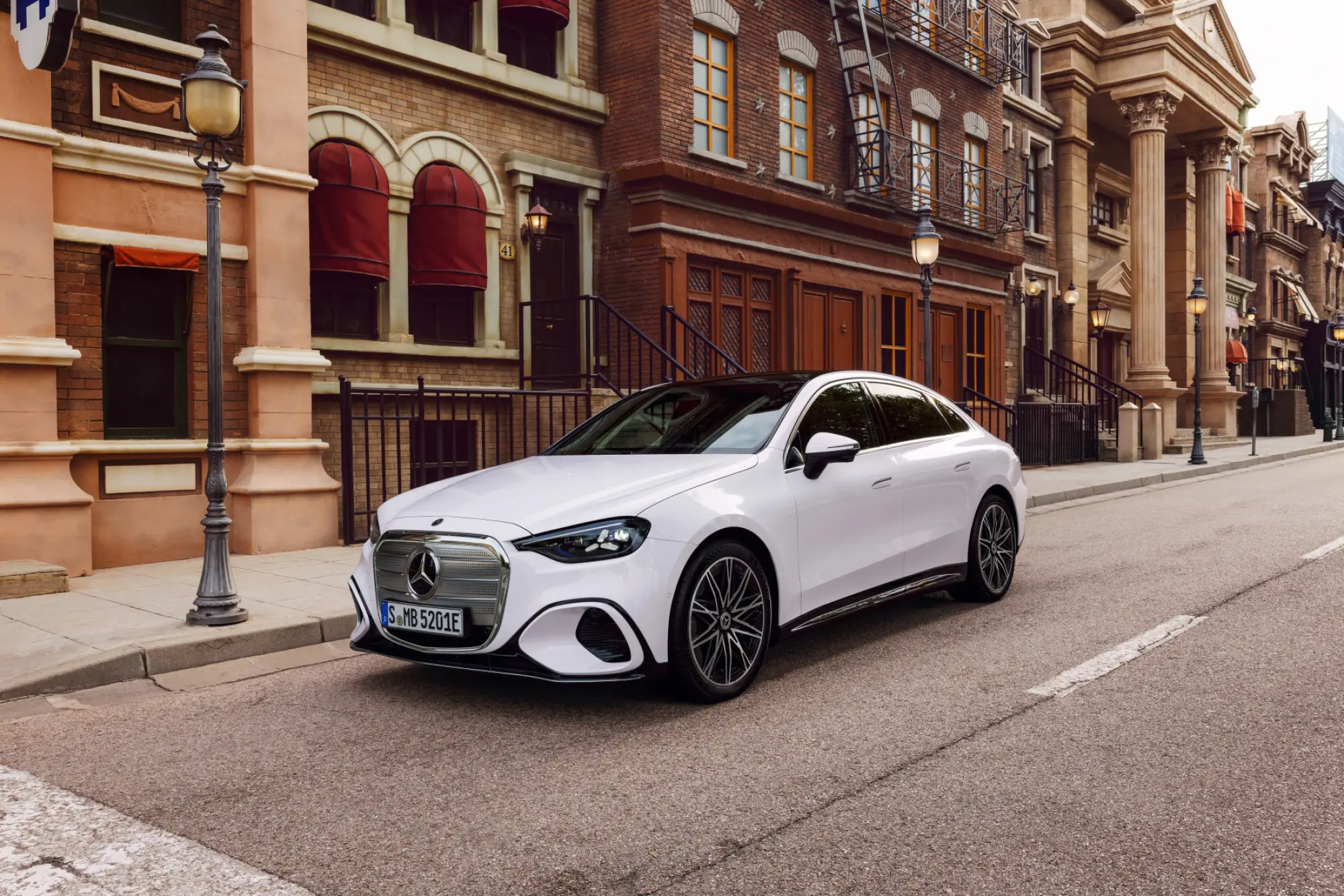 Mercedes Classe C elettrica - 17