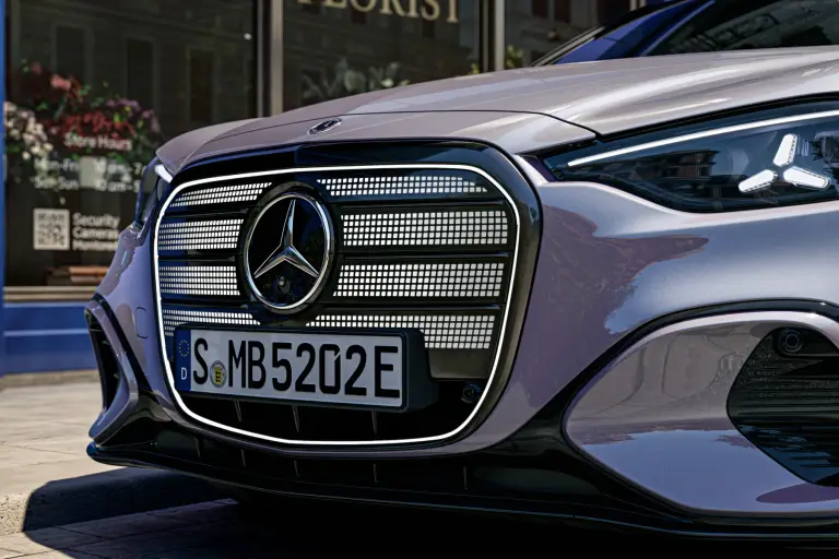 Mercedes Classe C elettrica - 8