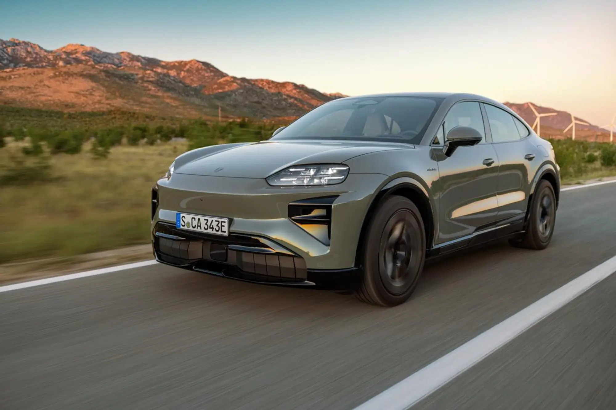 Porsche Cayenne Coupe Electric - 2