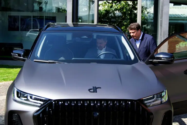 DR Automobiles e Alessandro Costacurta - 2