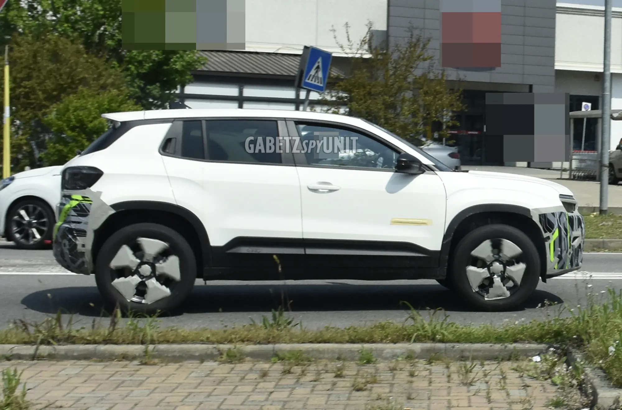 Jeep Avenger 2027 - Foto spia 27-04-2026 - 5