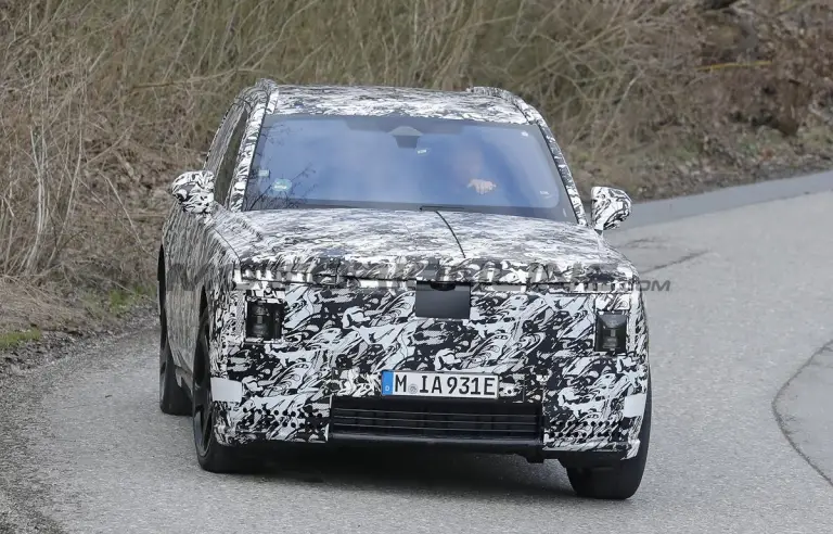 Rolls-Royce Cullinan EV -Foto spia 29-04-2026 - 1