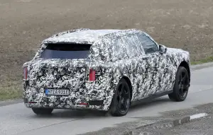 Rolls-Royce Cullinan EV -Foto spia 29-04-2026 - 10