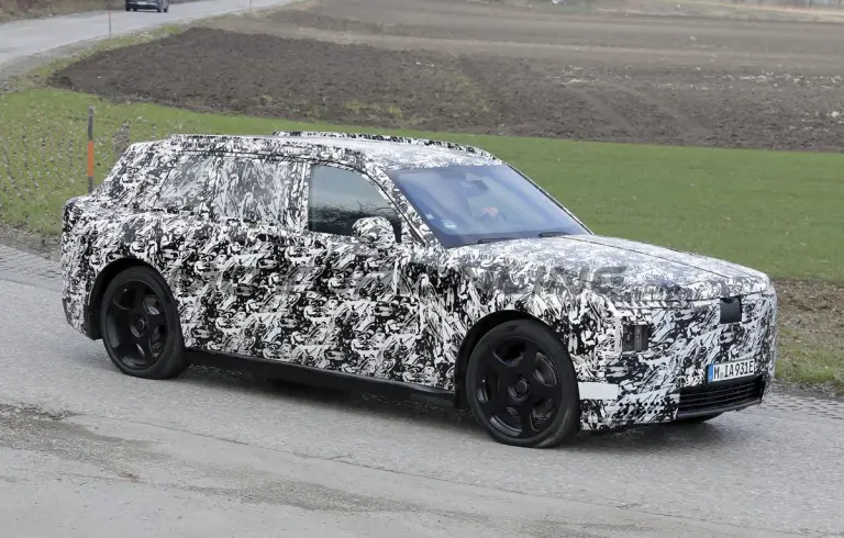 Rolls-Royce Cullinan EV -Foto spia 29-04-2026 - 7