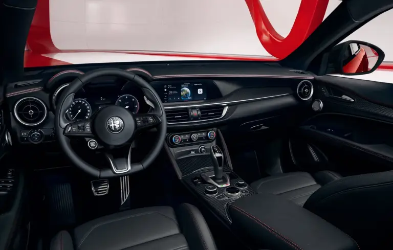 Alfa Romeo Giulia e Stelvio - Pack Performance 2026 - 8