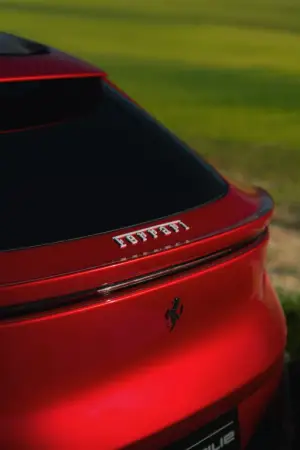 Ferrari Purosangue Handling Speciale