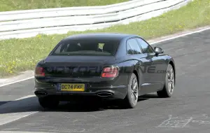 Bentley Flying Spur 2027 - Foto spia 30-04-2026