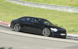 Bentley Flying Spur 2027 - Foto spia 30-04-2026