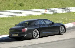 Bentley Flying Spur 2027 - Foto spia 30-04-2026