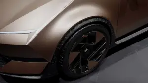 Hyundai Ioniq V