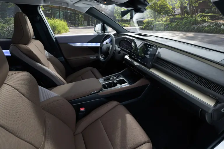 Lexus TZ - 31