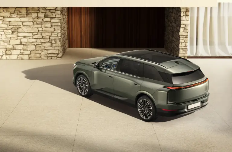 Lexus TZ - 24