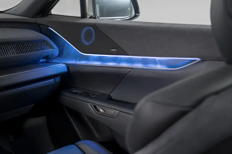 Lexus TZ - 1