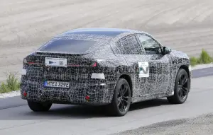 BMW iX4 - Foto spia 07-05-2026
