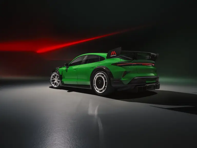 Porsche Taycan Turbo GT kit Manthey - 3