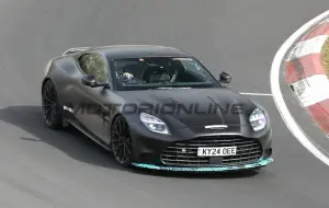 Aston Martin Vanquish S 2027 - Foto spia 08-05-2026