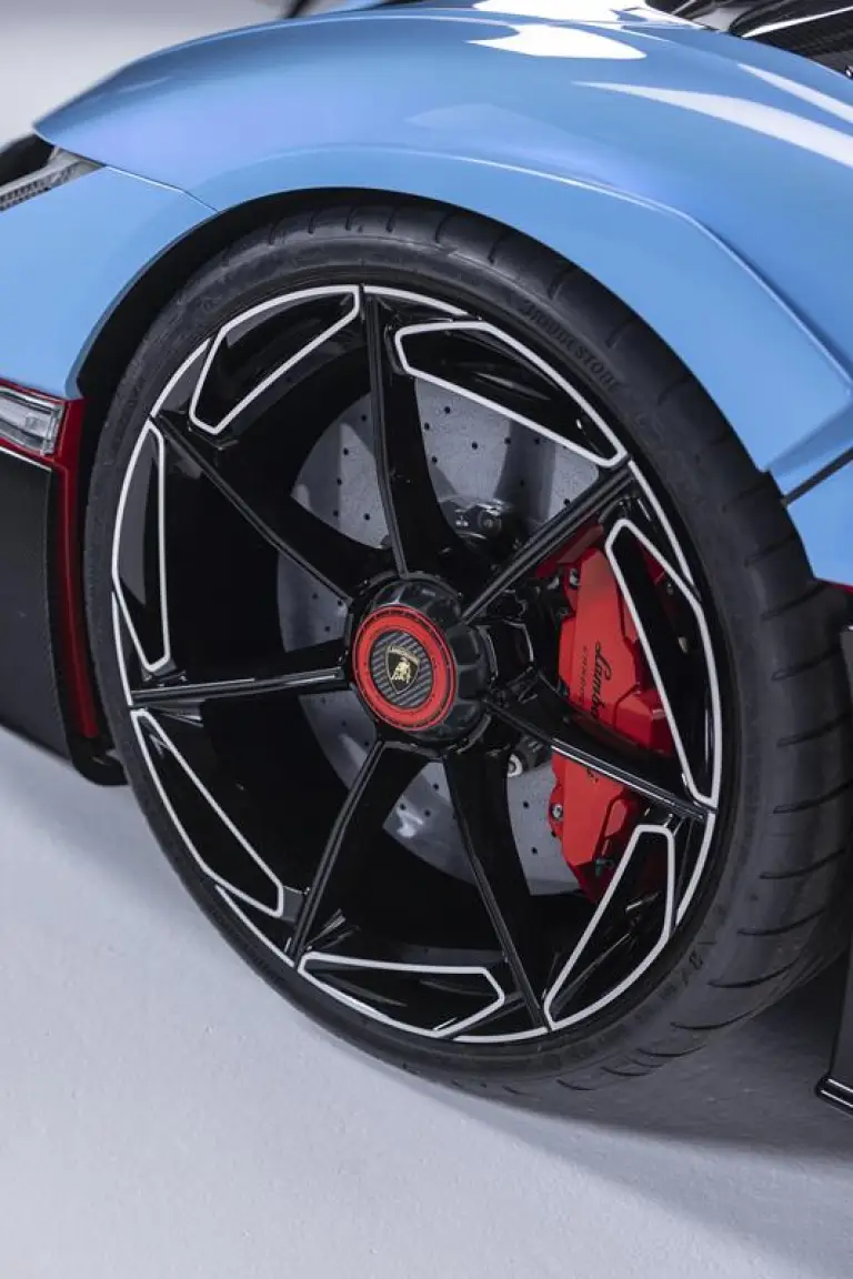 Lamborghini Fenomeno Roadster - 29