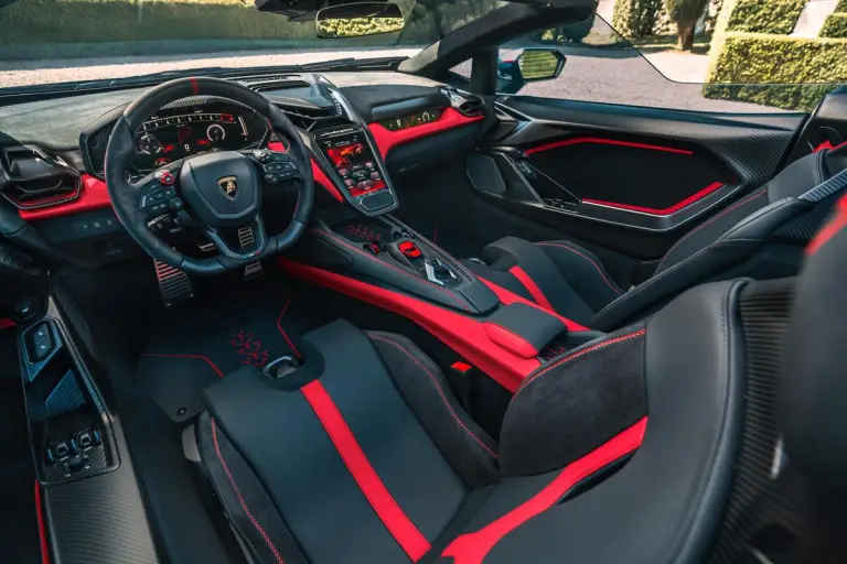 Lamborghini Fenomeno Roadster - 36