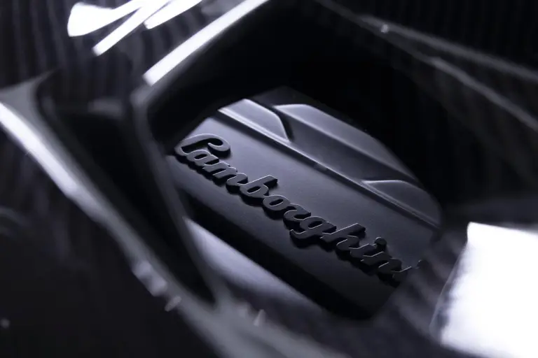 Lamborghini Fenomeno Roadster - 94