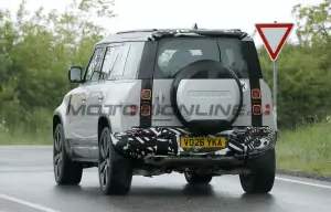 Land Rover Defender 2027 - Foto spia 12-05-2026