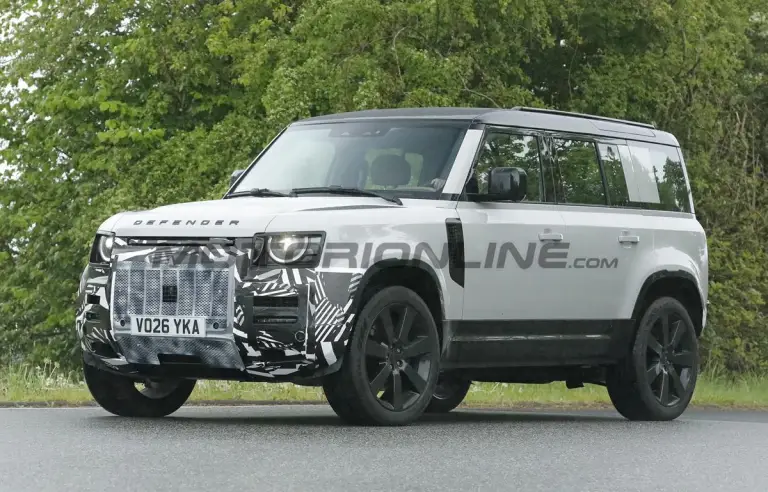 Land Rover Defender 2027 - Foto spia 12-05-2026 - 6
