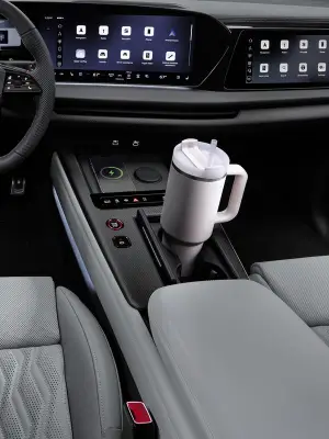 Audi Q9 - Interni