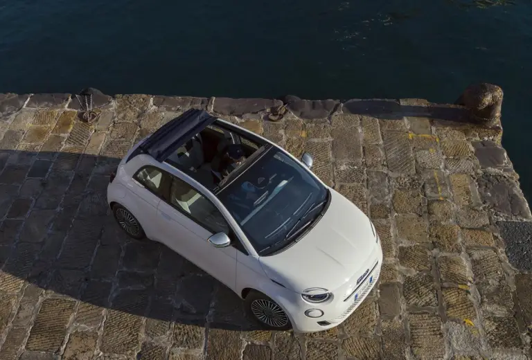 FIAT 500 Hybrid Dolcevita - 15