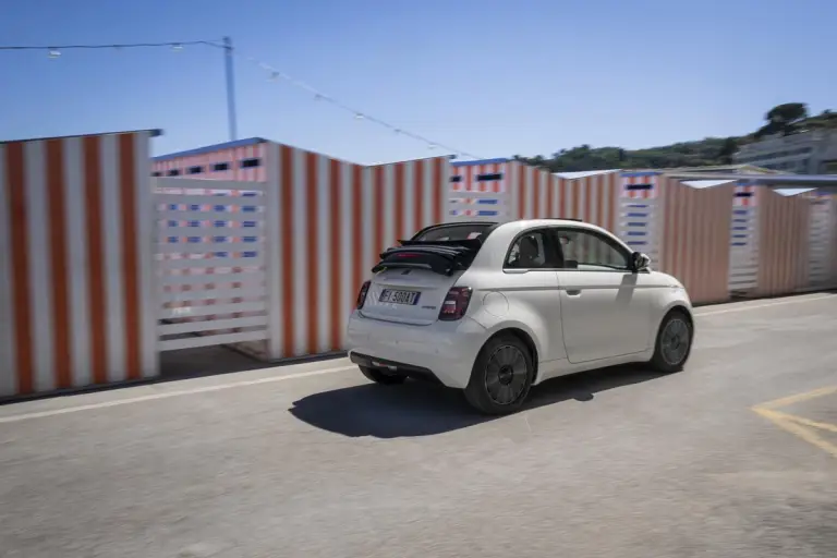 FIAT 500 Hybrid Dolcevita - 22