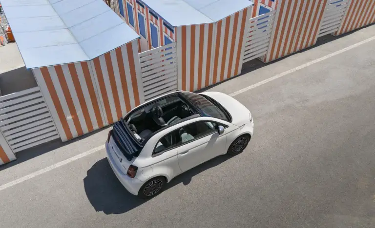 FIAT 500 Hybrid Dolcevita - 23