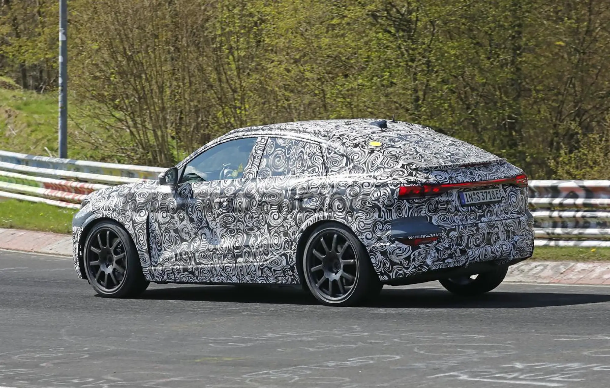 Audi RS Q6 Sportback e-tron - Foto spia 14-05-2026 - 4