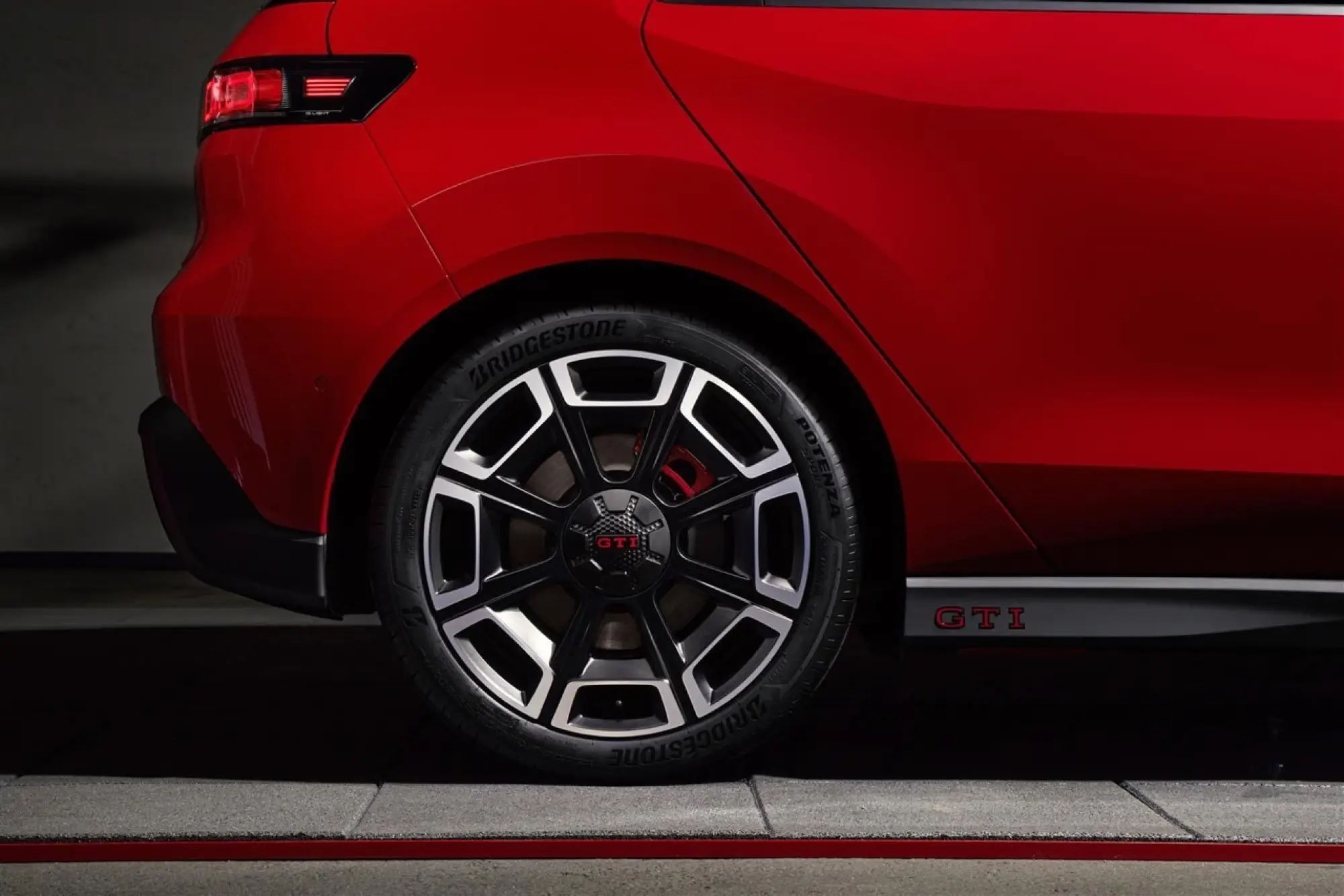 Volkswagen ID Polo GTI 2026 - Foto ufficiali - 6