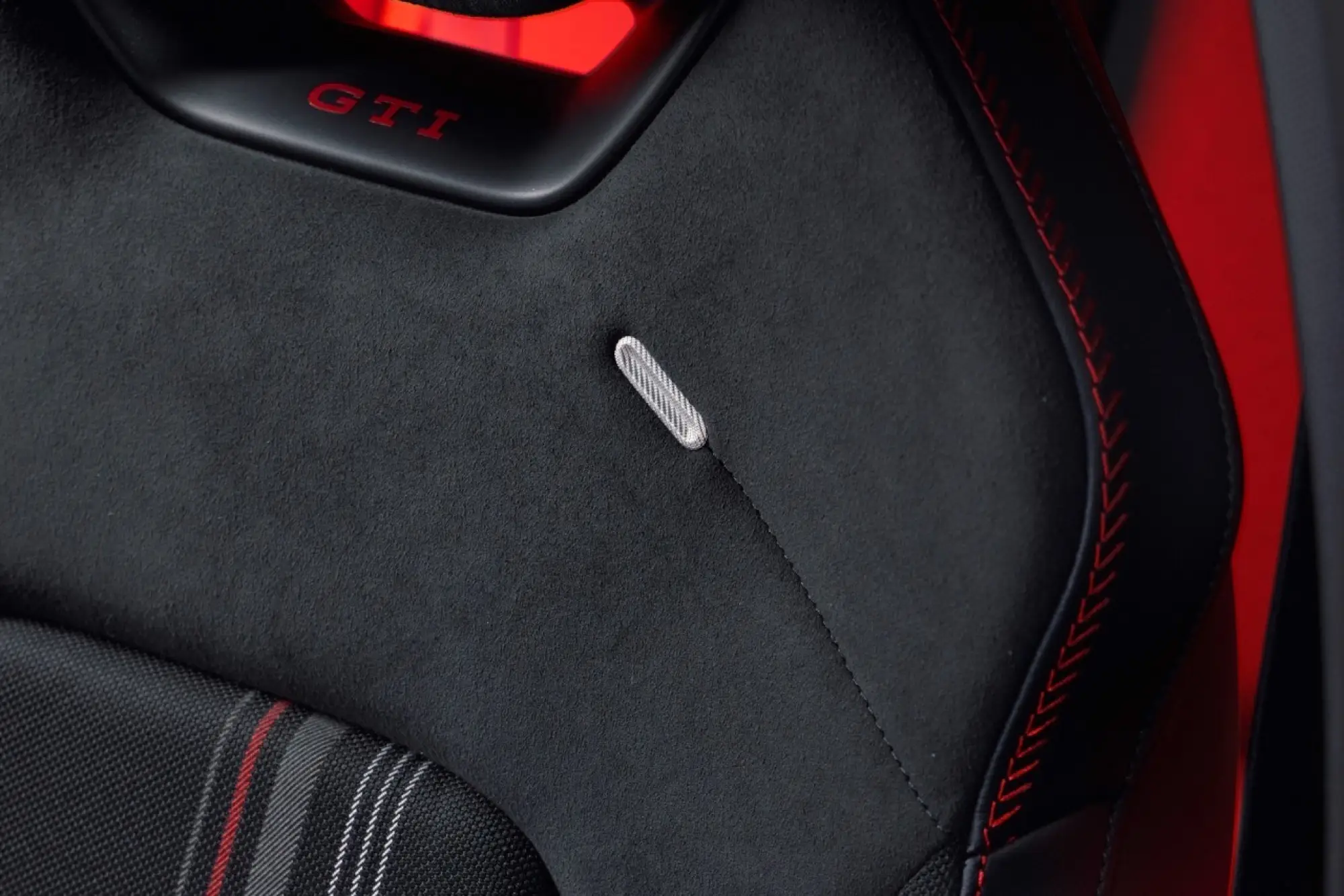 Volkswagen ID Polo GTI 2026 - Foto ufficiali - 10