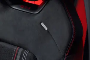 Volkswagen ID Polo GTI 2026 - Foto ufficiali - 10