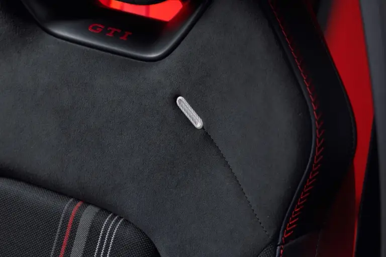 Volkswagen ID Polo GTI 2026 - Foto ufficiali - 10