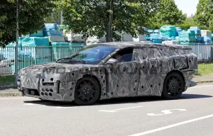 Ferrari Luce - Foto spia 19-05-2026