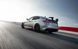Alfa Romeo Giulia Quadrifoglio Luna Rossa - Balocco - 8