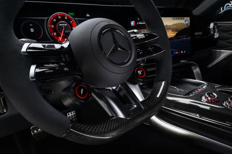 Nuova Mercedes-AMG GT Coupe4 - 6
