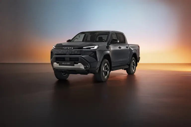 Toyota Hilux elettrico - 1