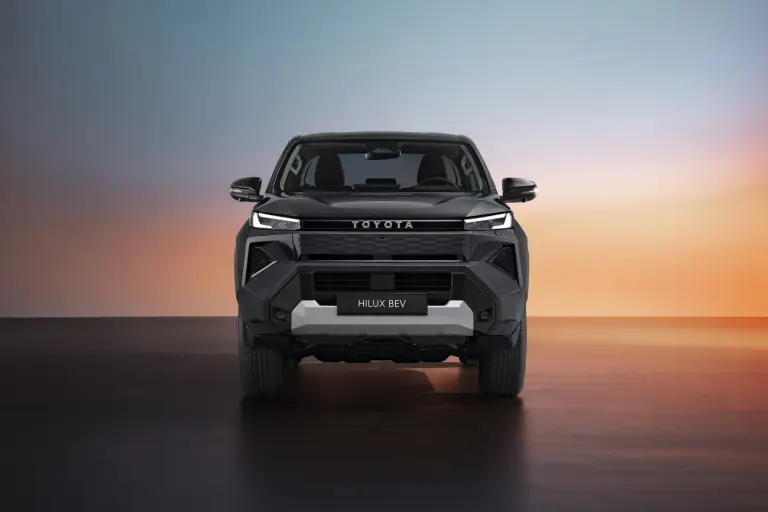 Toyota Hilux elettrico - 4