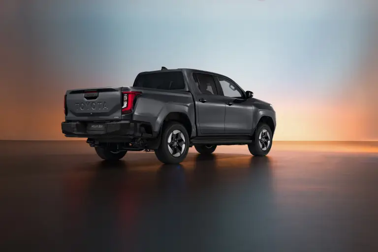 Toyota Hilux elettrico - 2