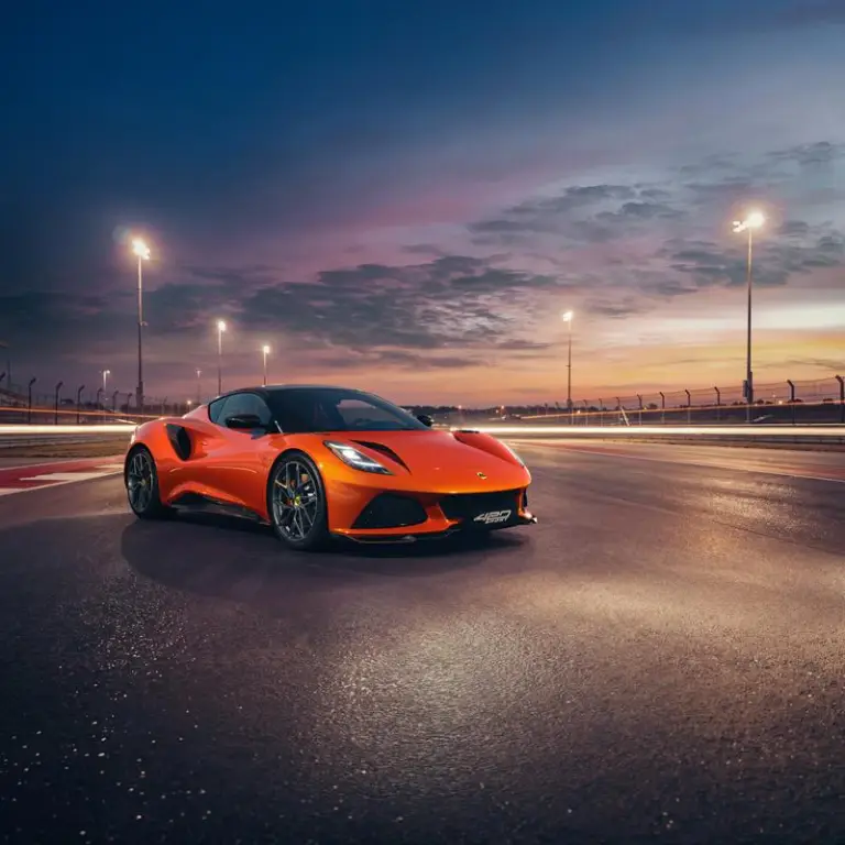 Lotus Emira 420 Sport - 4