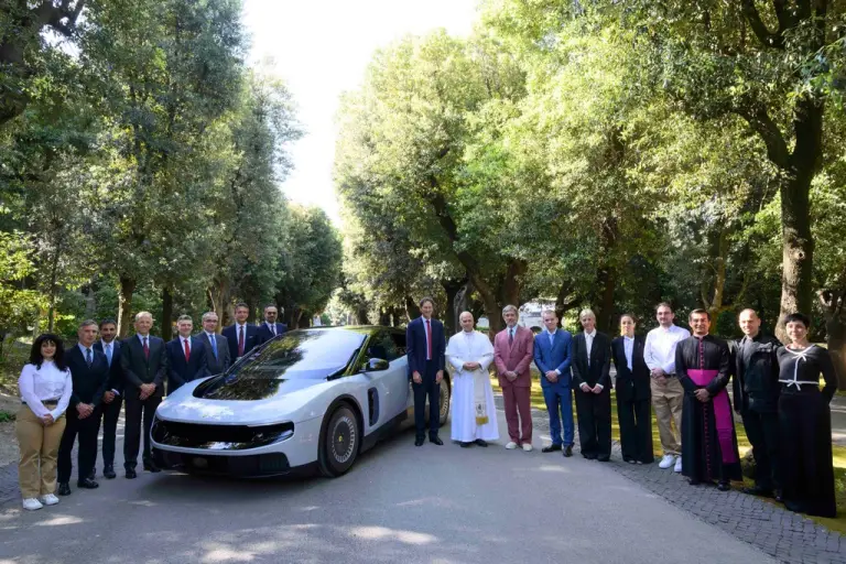 Ferrari Luce - Papa Leone - 2