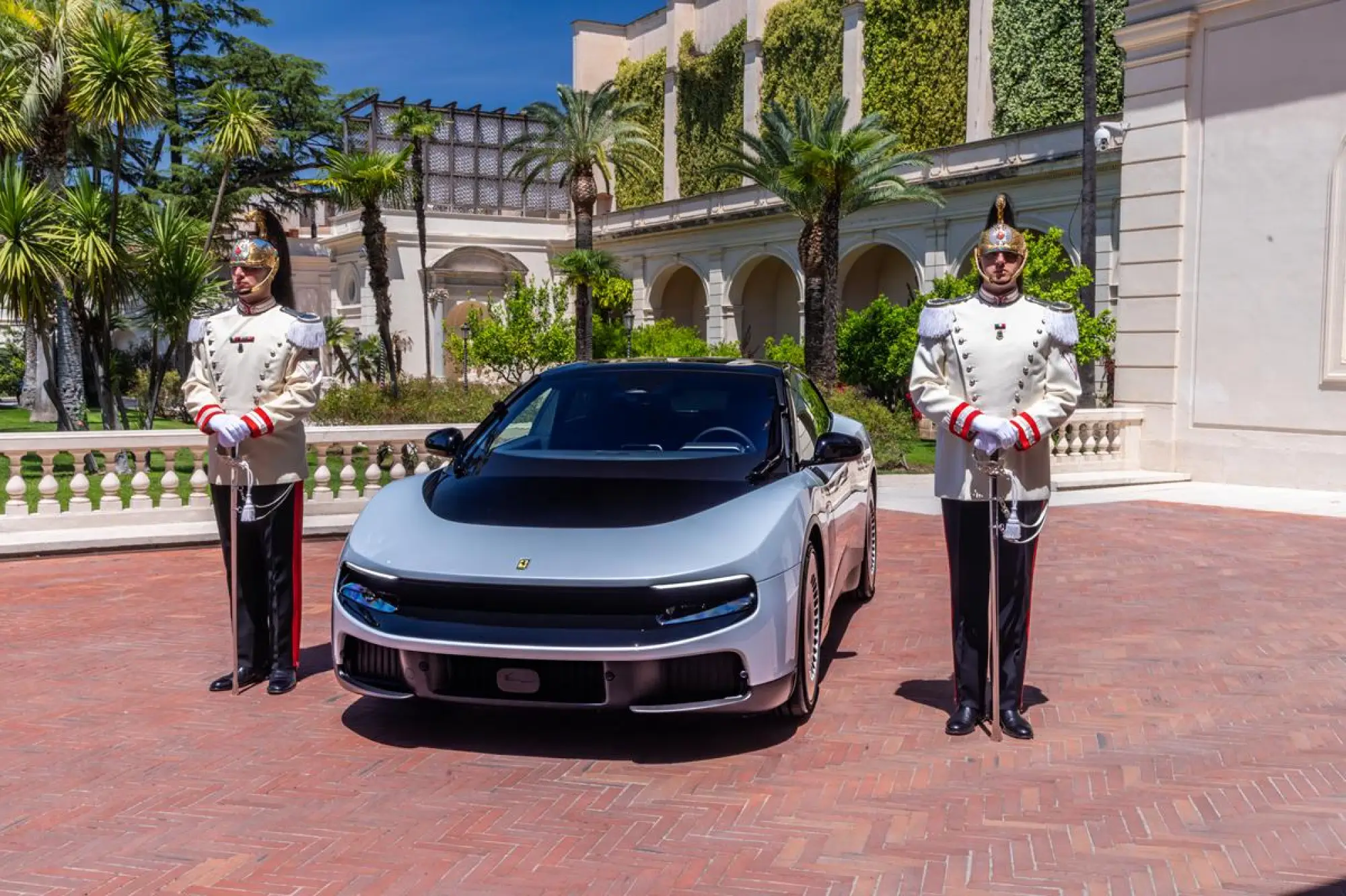 Ferrari Luce - Sergio Mattarella - 9