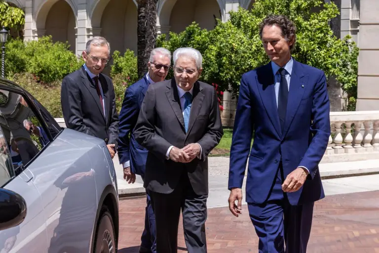 Ferrari Luce - Sergio Mattarella - 10