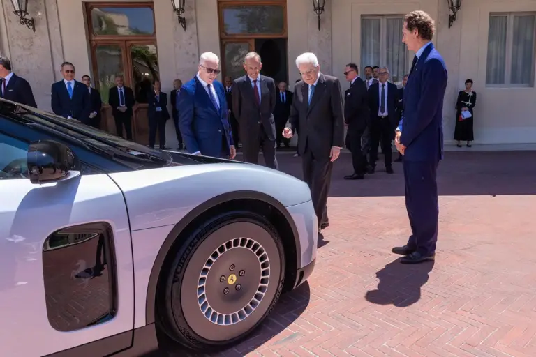Ferrari Luce - Sergio Mattarella - 5