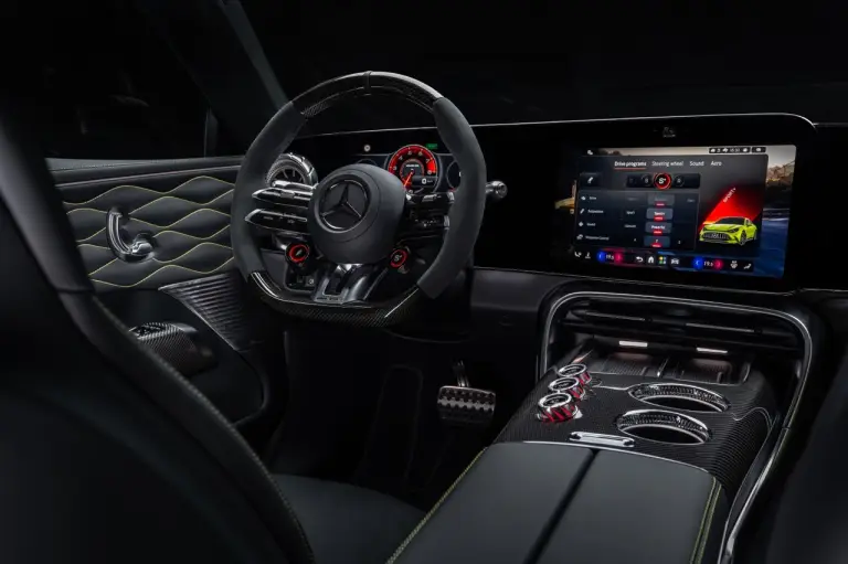 Mercedes AMG GT Coupe 4 2026 - Foto ufficiali - 6